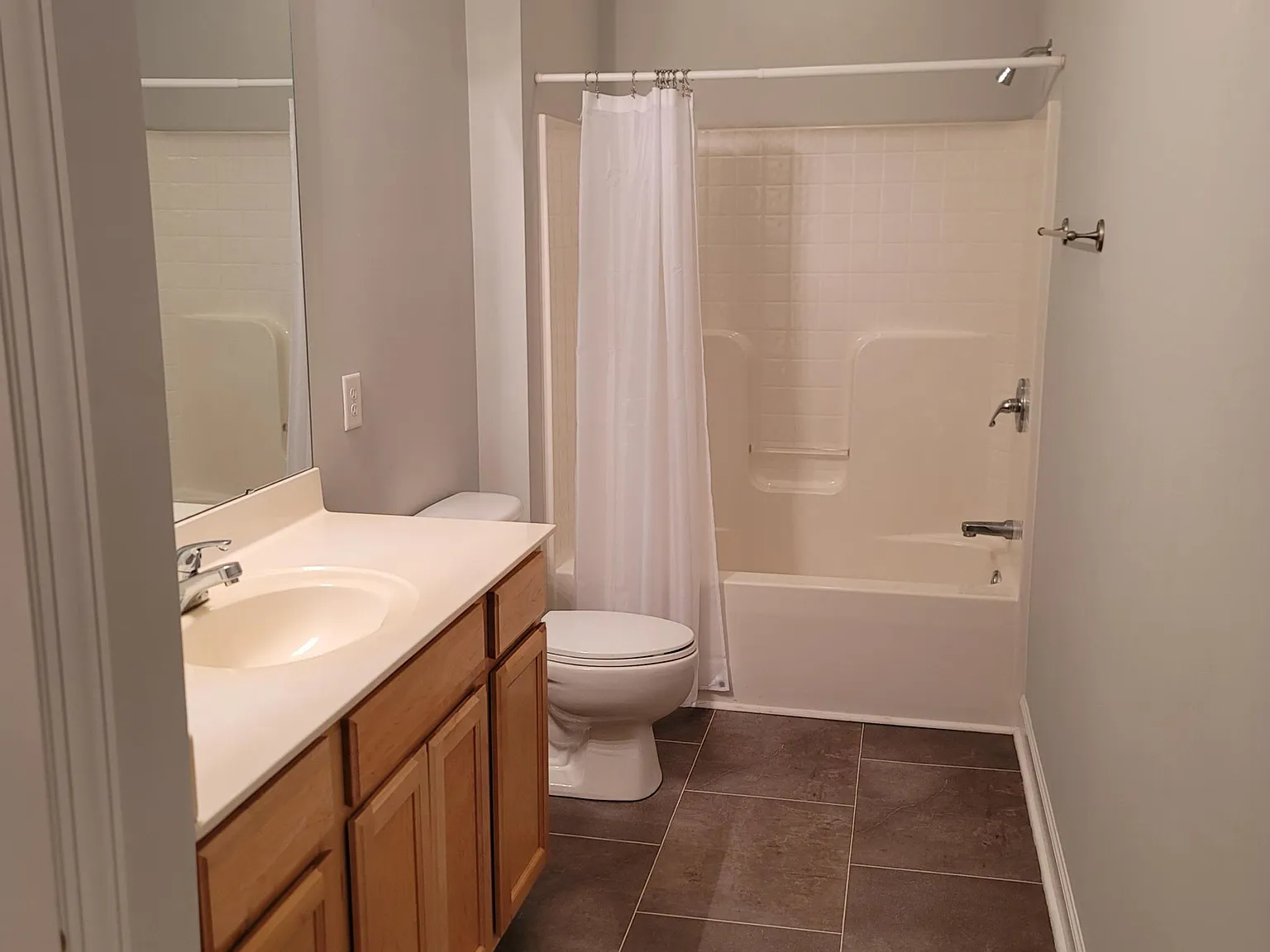 2 bed, 1309 sqft, $1,600 — Photo 3