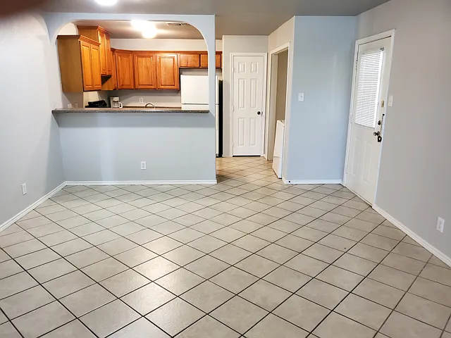 1431 Rivas St — Photo 3