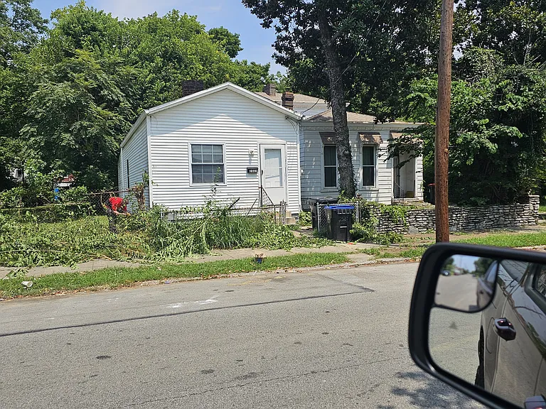 2327 Magazine St — Photo 8