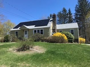 15 Fairview Ave, Rutland, MA 01543
