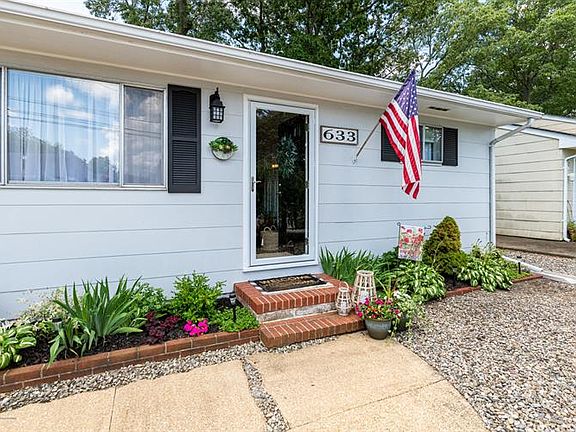 3rd image of 633 Twin River Dr