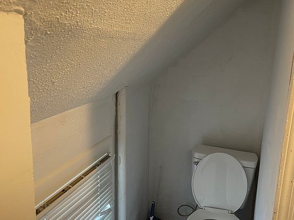 5th image of 2022 Cottage Ave #1