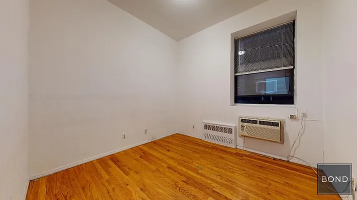 Rented by Bond New York | media 18