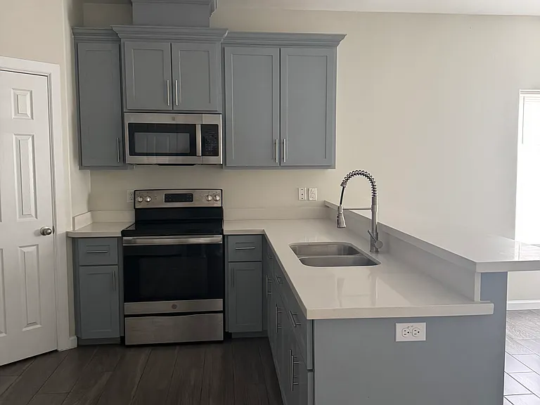 3608 Hawthorne Ave #3 — Photo 3