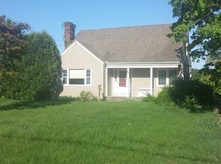 80 E St S, Suffield, CT 06078
