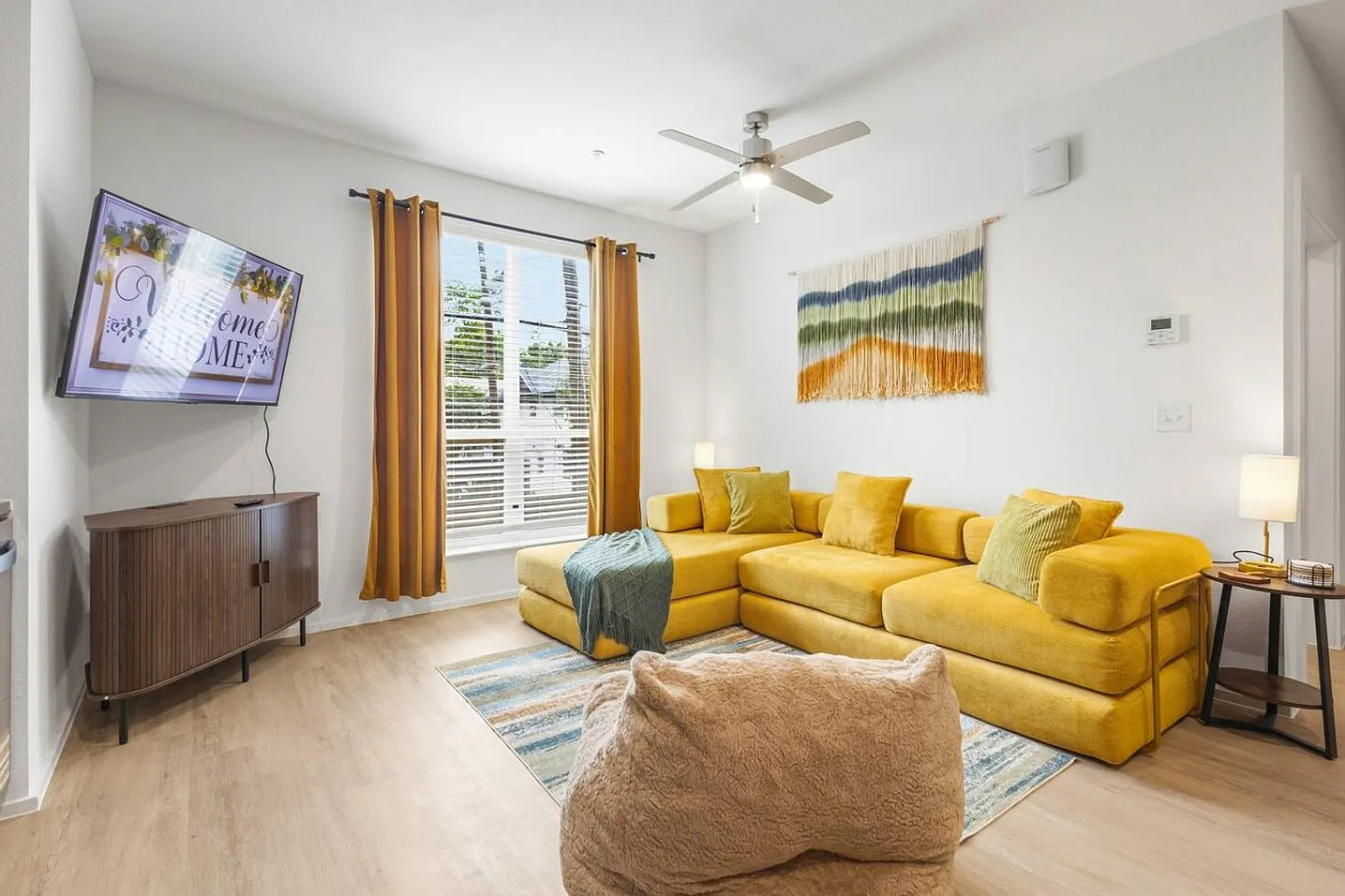 3 bed, 2.0 bath, 1108 sqft, $4,251 — Photo 1