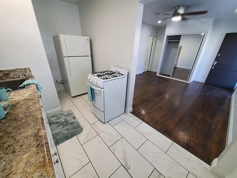 4120 E 1st St #2 — Photo 4