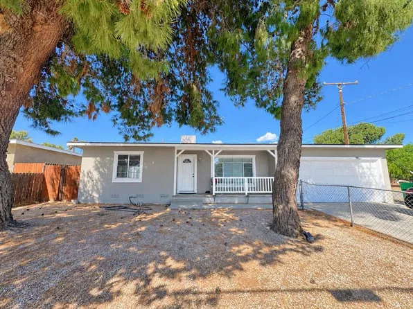 581 E Hoffer St, Banning, CA 92220