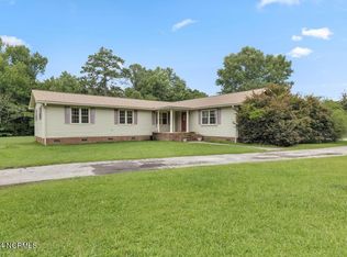 1823 Rocky Run Rd, Jacksonville, NC 28546