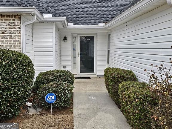 4th image of 4900 Buckeye Pl