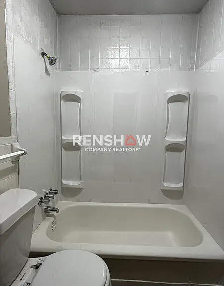 3743 Miami Ave — Photo 10