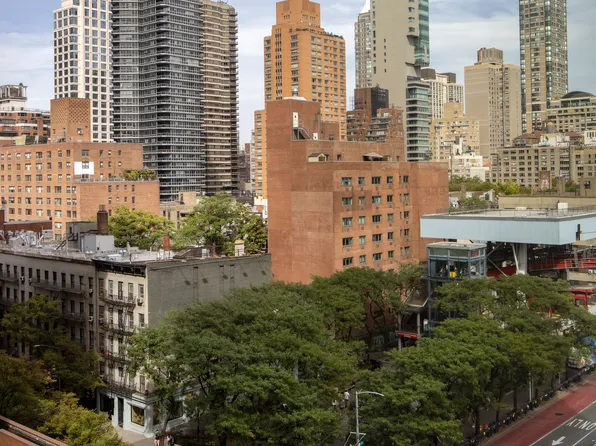 300 East 59th Street image 8 of 12