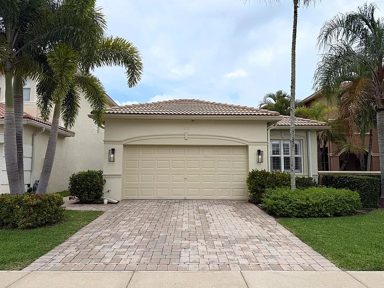 167 Isle Verde Way — Photo 15
