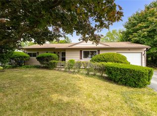78 Patrician Dr N, Rochester, NY 14623