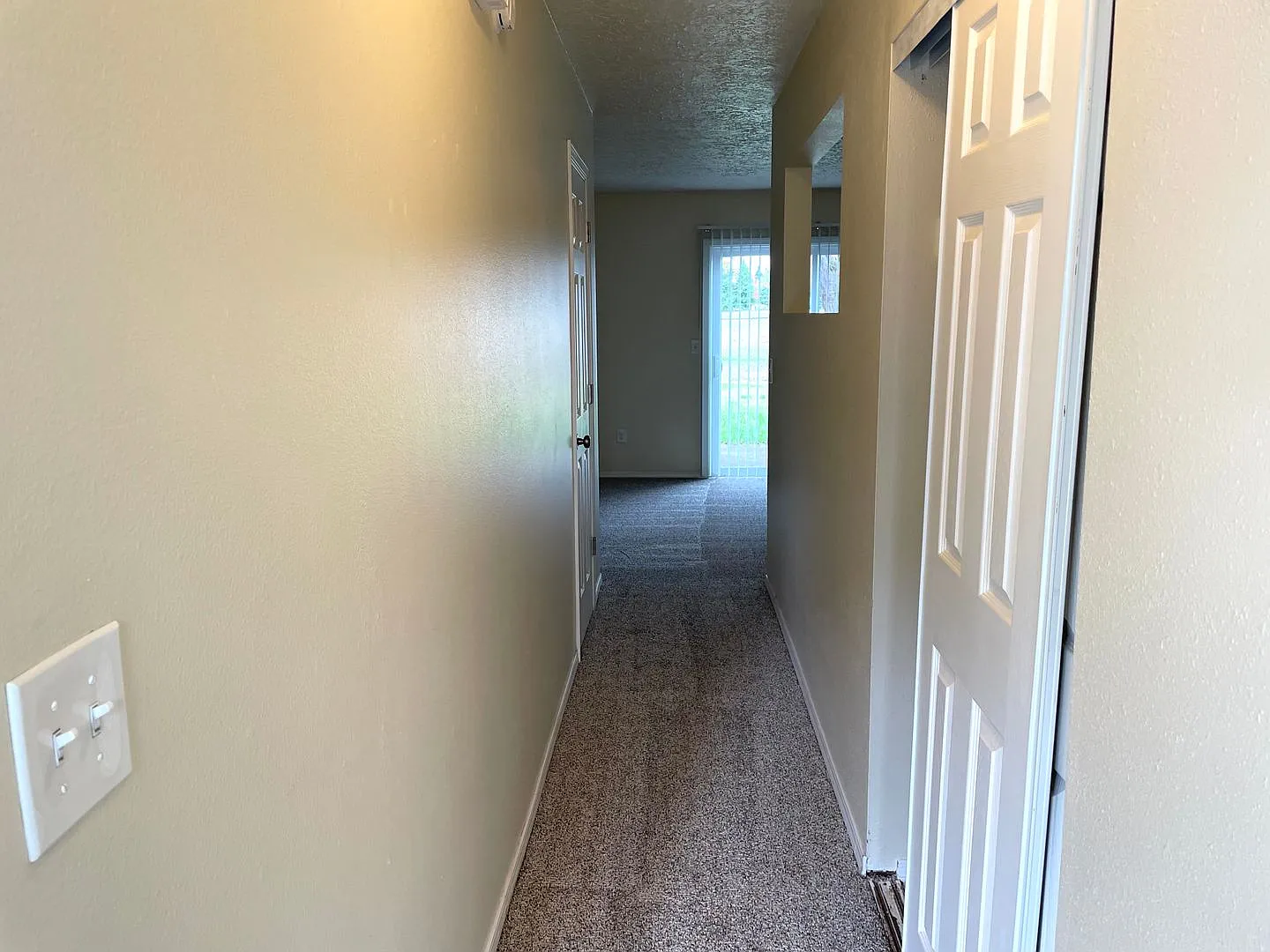 Sh8112-8114 — Photo 3