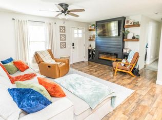 328 College St, Hodgenville, KY 42748