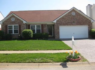 4529 Oak Pointe Dr, Louisville, KY 40245