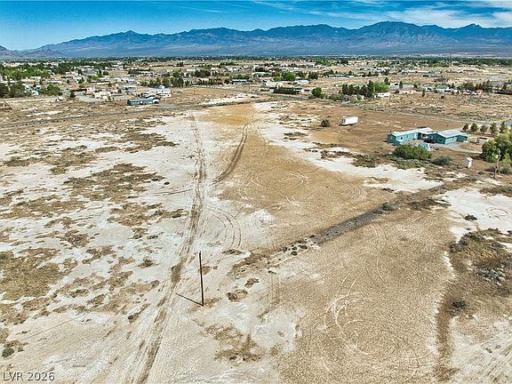 5th image of 3591 W Wilson Rd