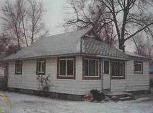 150 Front St, Whitmore Lake, MI 48189