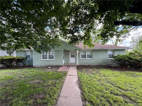 1845 Ewing Ave, Kansas City, MO 64126
