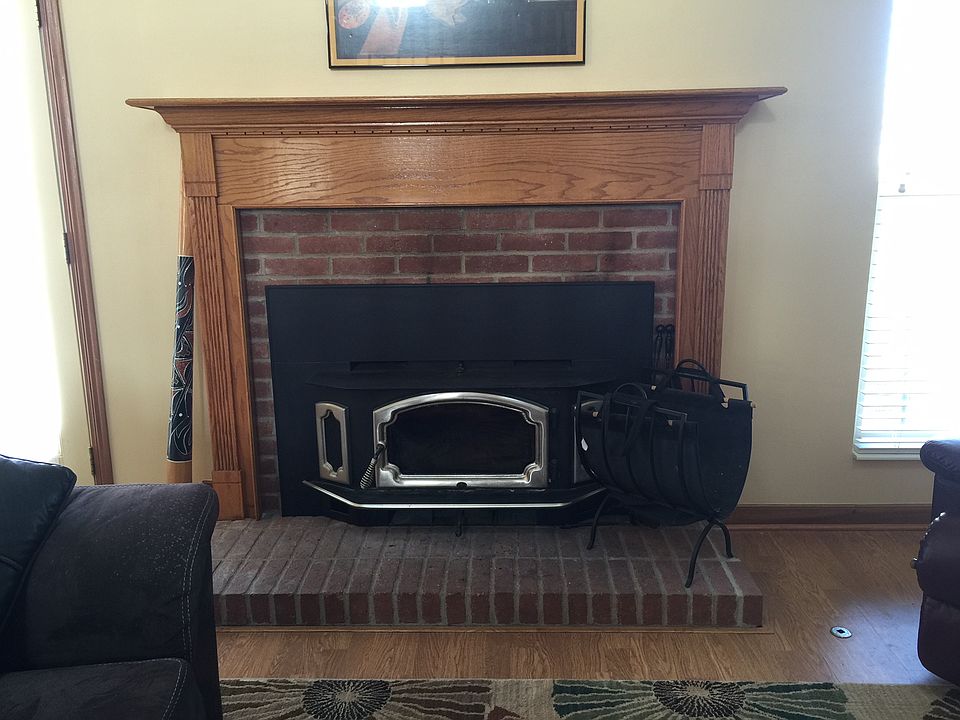 2nd image of 1481 Carmel Dr