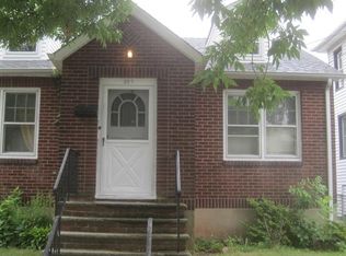 327 De Witt St, Linden, NJ 07036