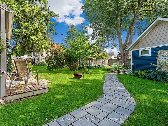 3rd image of 3983 Victoria Rd