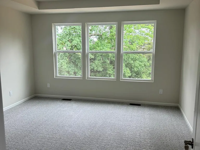627 Addison Cir — Photo 13