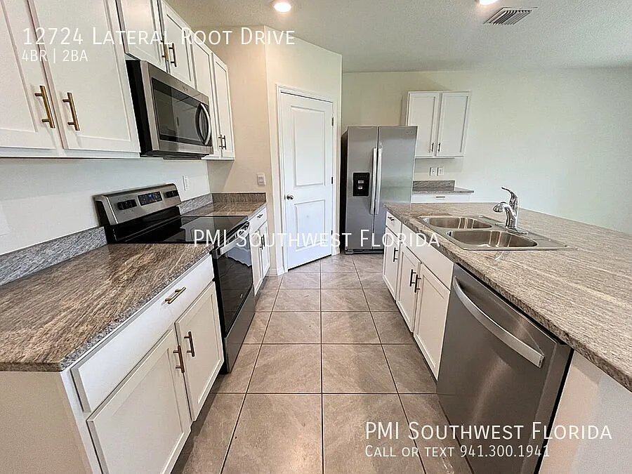 Spacious 4-Bedroom Pool-Community Home: Covered Patio, Move-In Ready! — Photo 3