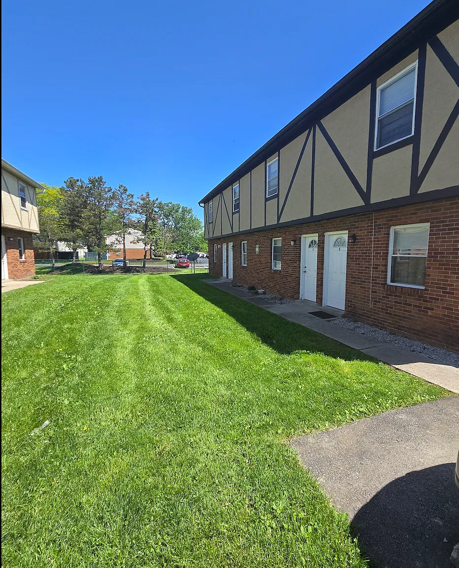 2242 Webster Canyon Ct — Photo 1