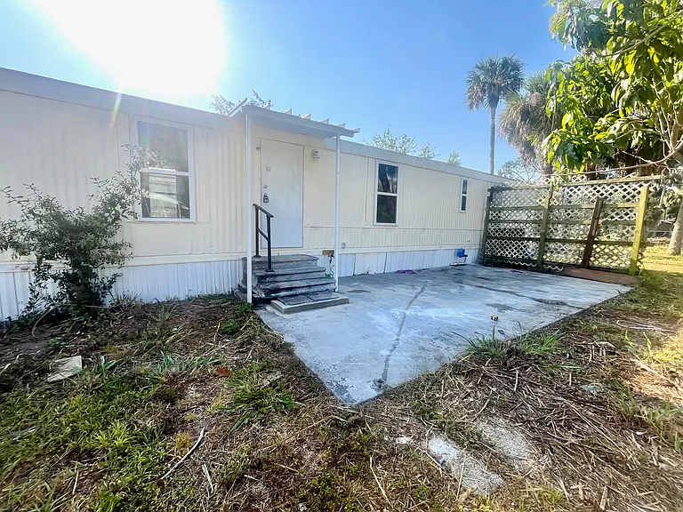 2388 Case Ln — Photo 12