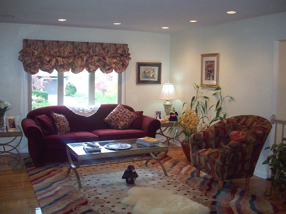 2nd image of 42 Old Forge Rd