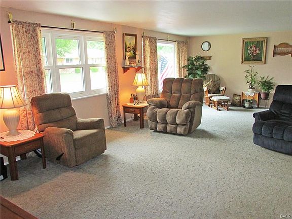 2nd image of 1014 Bosco Ave