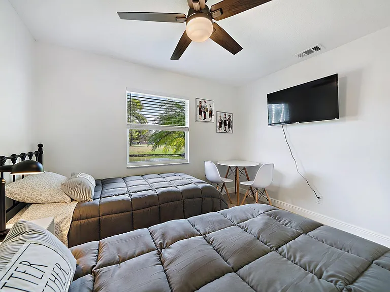 1342 Essex Dr — Photo 41