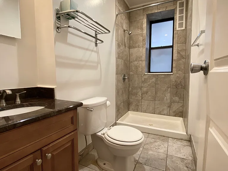 710 Amsterdam Ave #2D — Photo 6