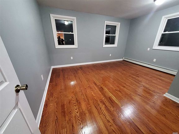4th image of 18206 89th Ave