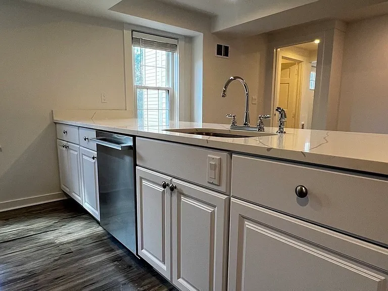 292 Great Rd #1 — Photo 2