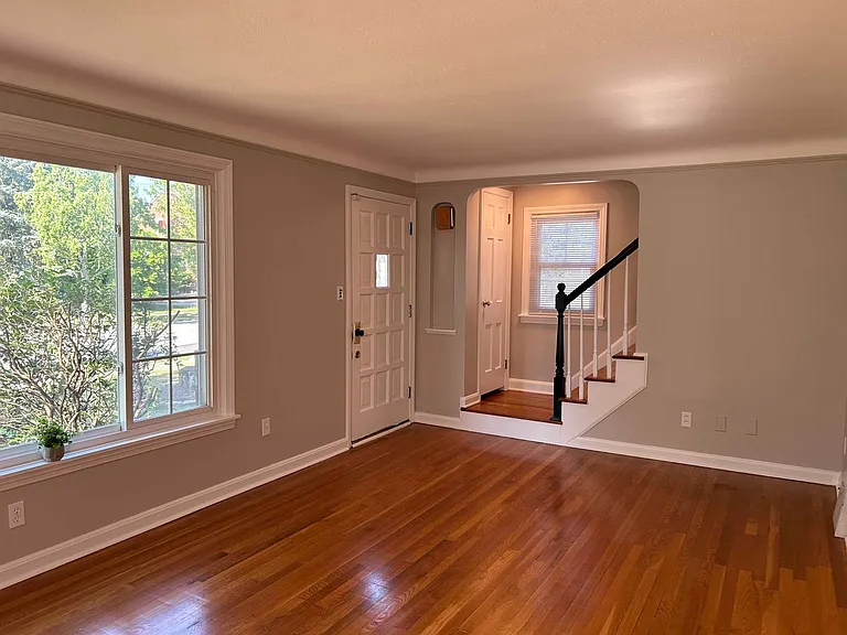 4854 Edsal Dr — Photo 31