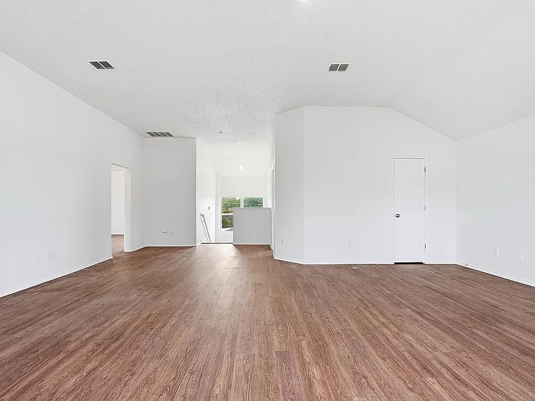 725 Parkford Ln — Photo 20