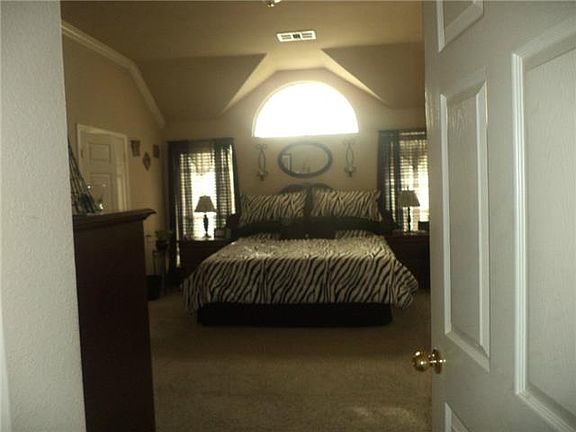 5th image of 1604 Bramble Creek Dr
