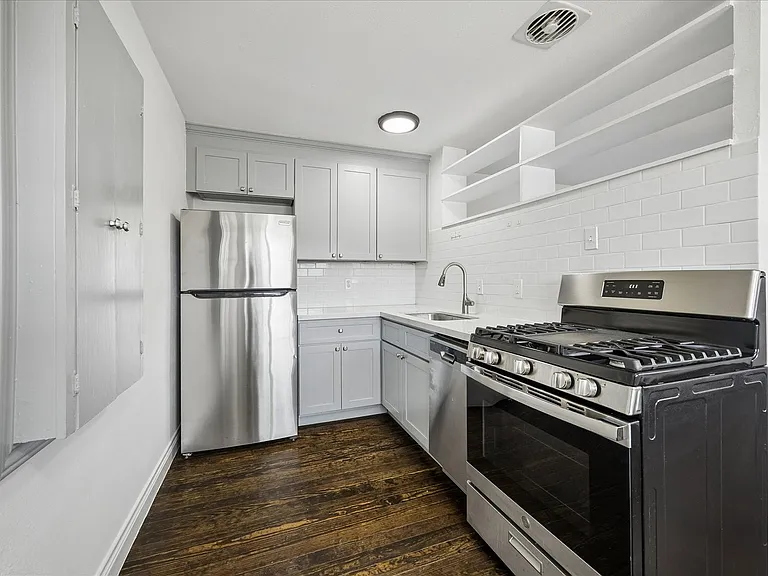 5102 Academy — Photo 14