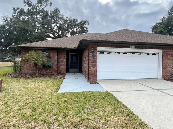 6533 Brentwood Dr, Zephyrhills, FL 33542