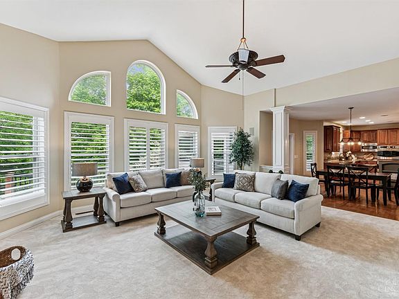 5th image of 10450 Brentmoor Dr