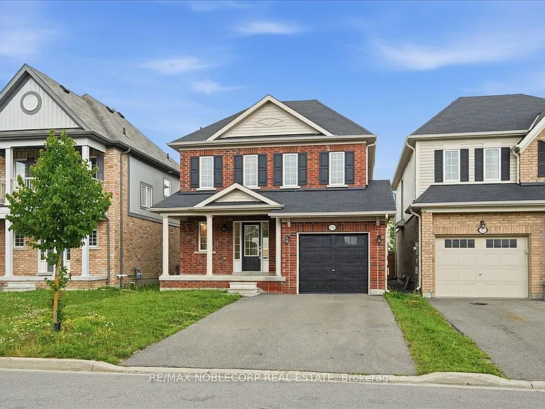 226 Bruce Cameron Dr — Photo 1