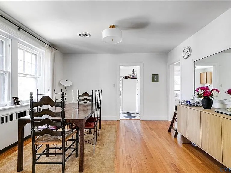 1025 Taylor Ave — Photo 12