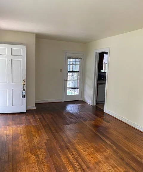 8910 Midway Rd — Photo 4