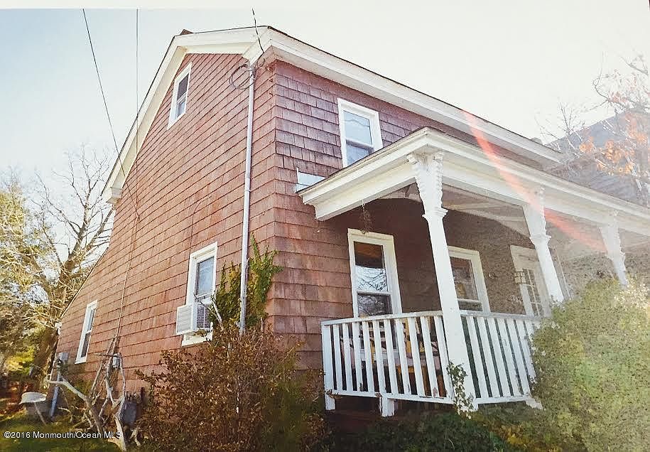 2nd image of 227 N Green St