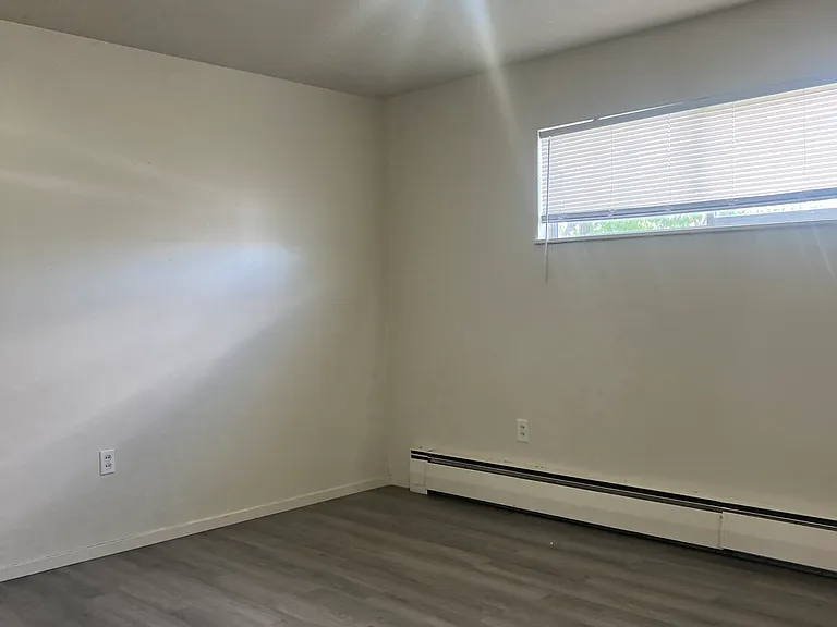 1217 Hillcrest Park Ave — Photo 10