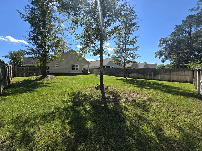 304 Jasmine Cir — Photo 33