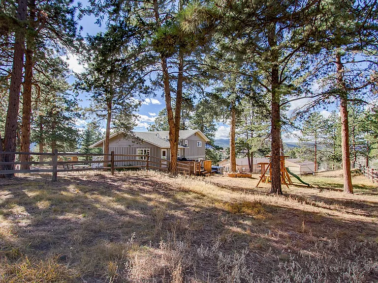1040 Forest Hill Rd — Photo 41